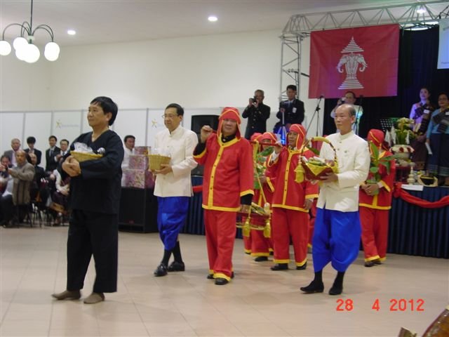 baciluang280412 (83).jpg